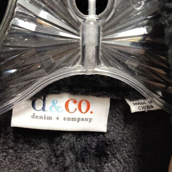 Denim&Co Black Fleece Vest with Stand-Up Collar - Picture 2 of 3